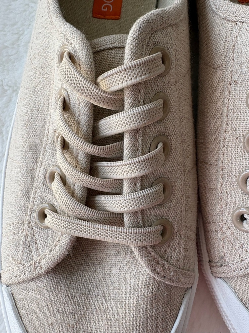 Rocket Dog Neutral Canvas Slip On Sneakers in Beige - Picture 4 of 8